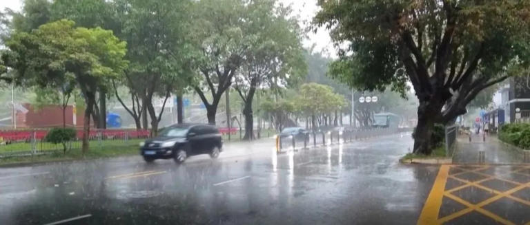 已提前转移超7万人！广东暴雨持续发威，注意防御→