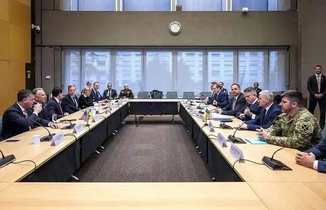 G7凭什么“不许中国”?